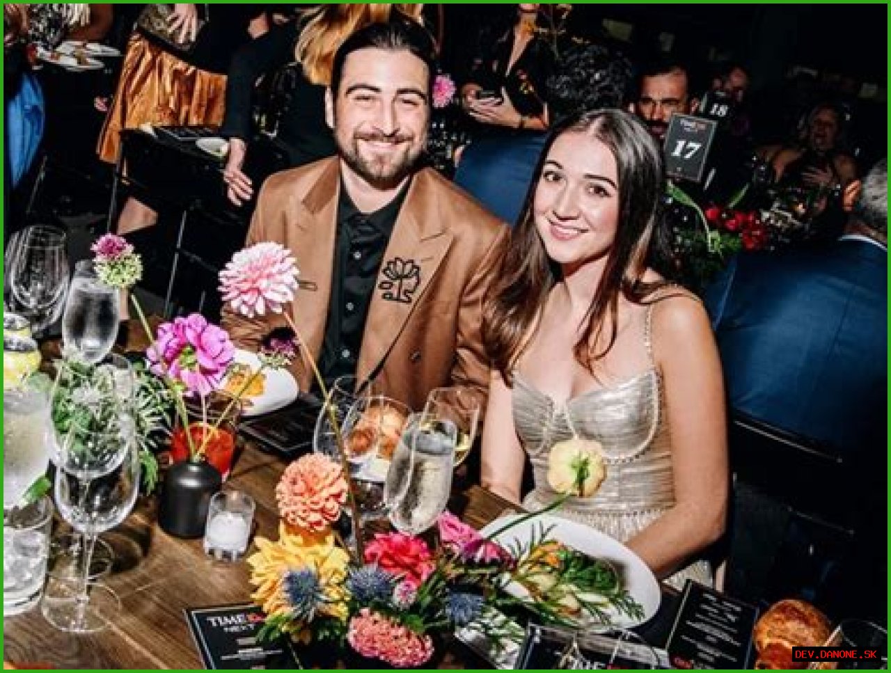 Is Noah Kahan Married: Exploring The Truth Behind The Rumors